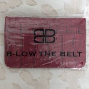 B-low the belt card holder